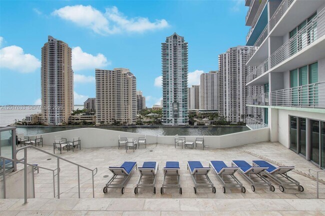 Building Photo - 335 S Biscayne Blvd