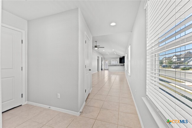 Building Photo - 193 Heather Glen Way