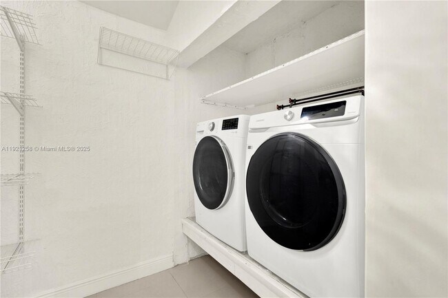 Building Photo - 11377 SW 74th St