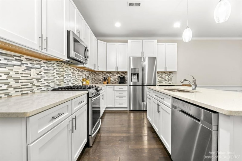 Building Photo - 5570 Arbor Chase Dr