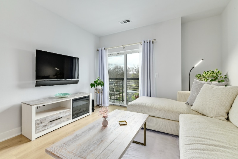 Building Photo - 3101 Govalle Ave