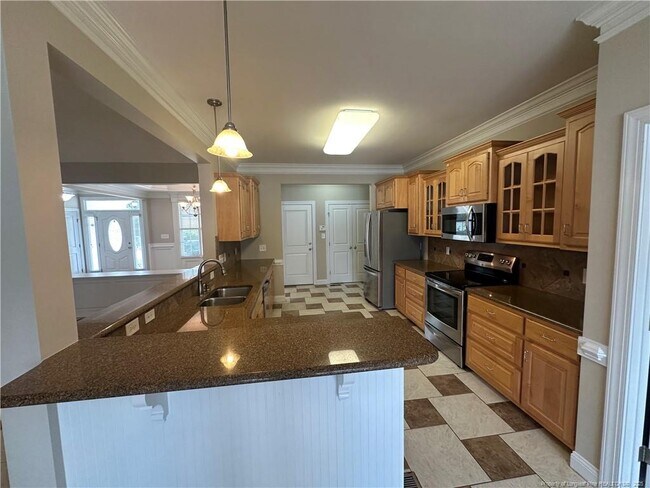 Building Photo - 2912 Eaglecrest Ln
