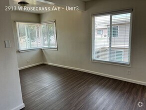 Building Photo - 2913 Rosecrans Ave