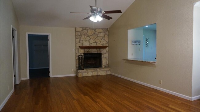 Building Photo - 1728 Zimmerman Ln