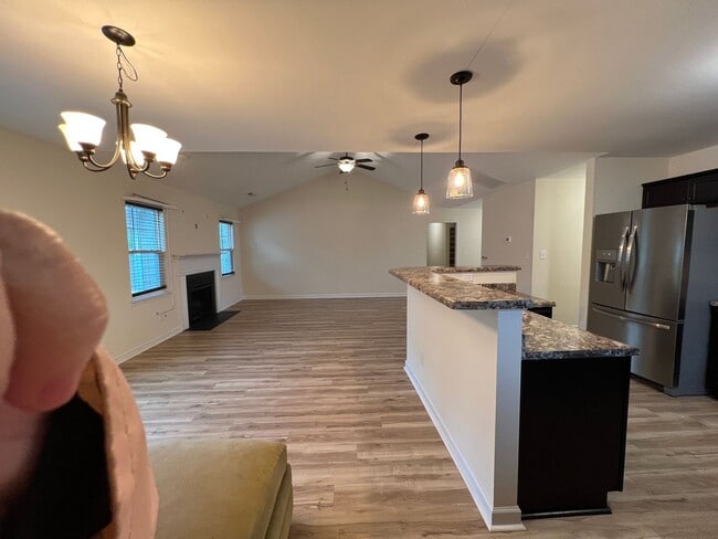 Building Photo - 310 Landon Ln
