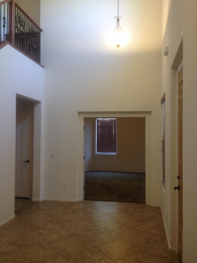 Building Photo - Sunnyvale - Gilbert