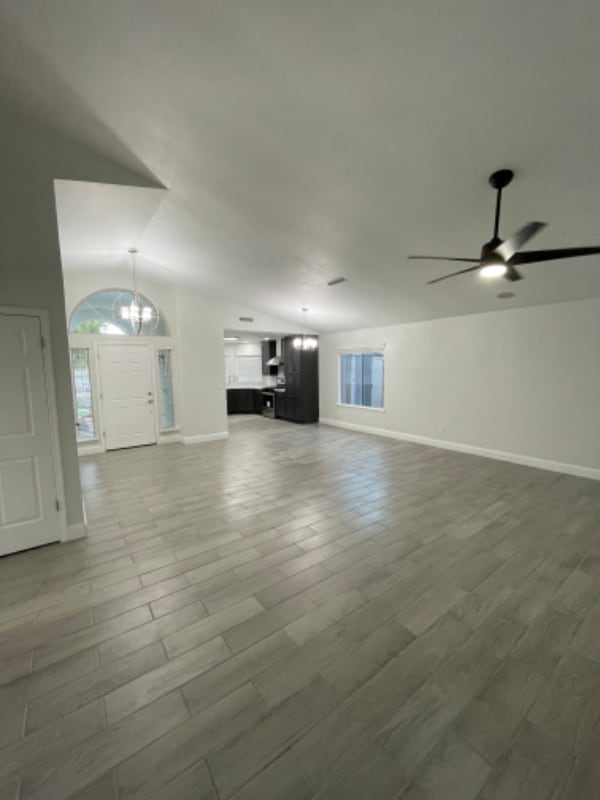 Building Photo - 5589 W Los Altos Ave