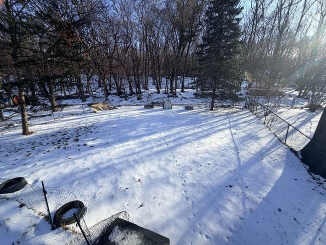 Building Photo - 446 4th St