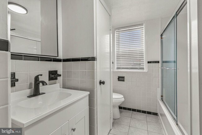 Building Photo - 3047 Janney St
