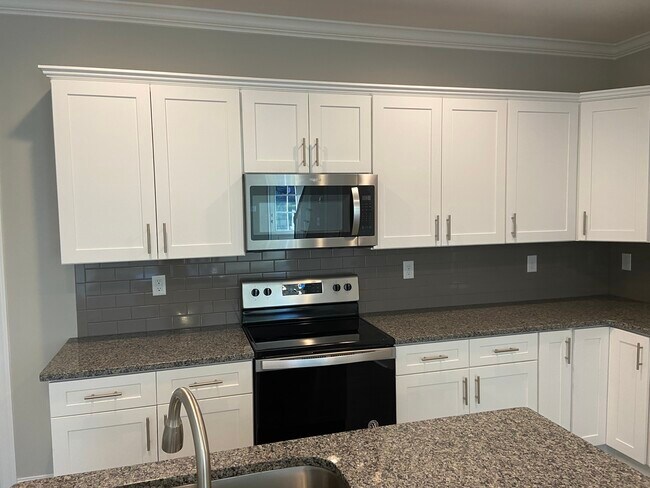 Kitchen - 2188 Moss Meadow Ln