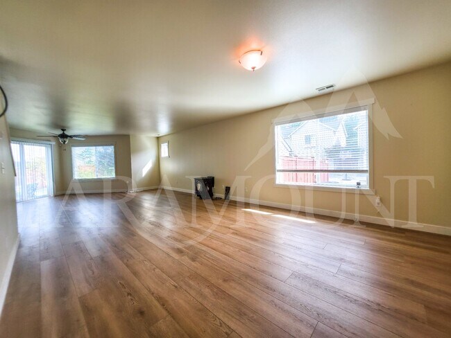 Building Photo - 2163 SW Warbler Way