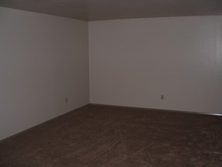 Building Photo - 2601 Racine St