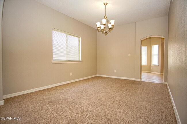 Building Photo - 12712 Tierra Karla Dr