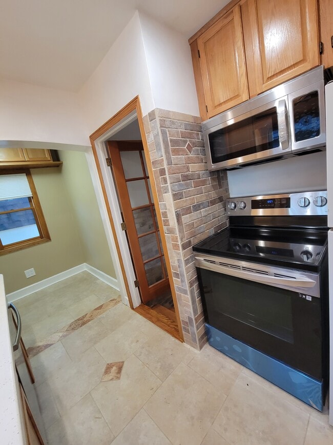 Building Photo - 2010 S Emerson St