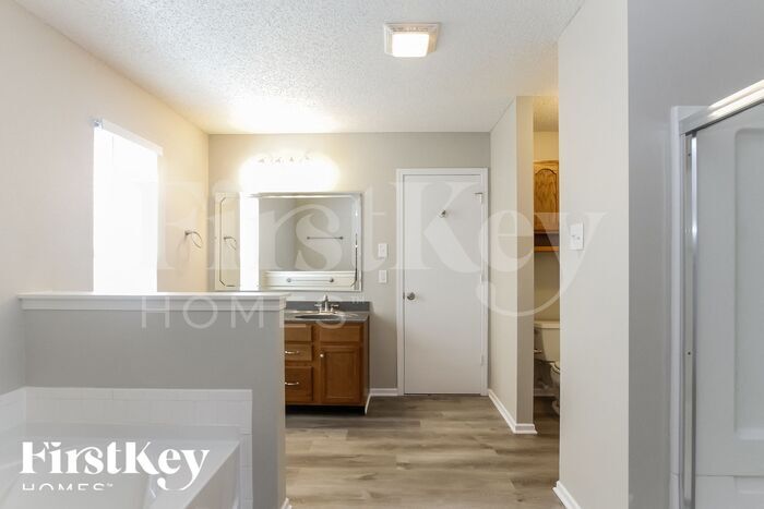 Building Photo - 12444 Croquet Way