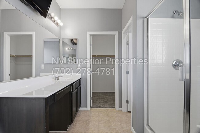 Building Photo - NW!! 4 Bedrooms!!! One Bedroom Down!!  Pool!!! Tankless Hot Water Heater!! Court yard at entrance...