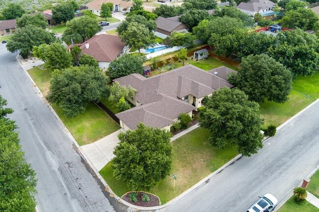 Building Photo - 100 Timber Rock Dr