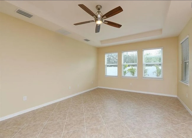 Building Photo - 2948 Oriole Dr