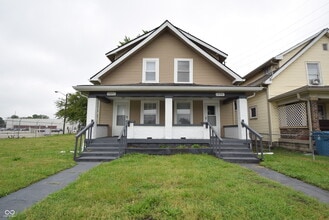Building Photo - 1040 Division St