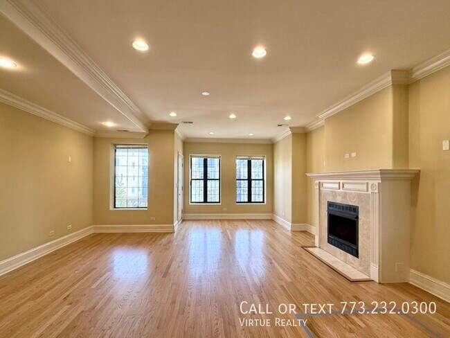 Building Photo - 5528 S Indiana Ave