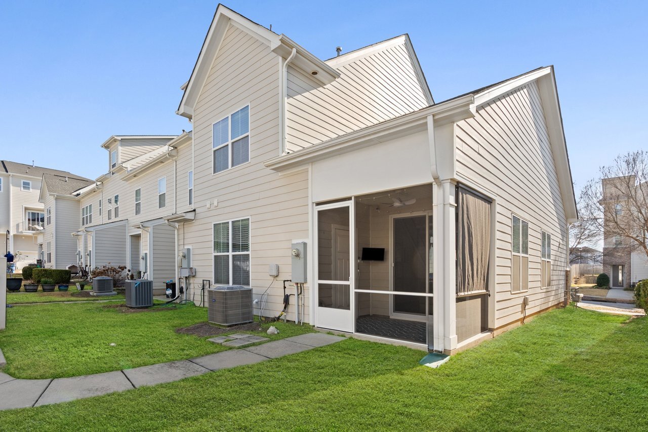 Building Photo - 1616 Pat Garrett St