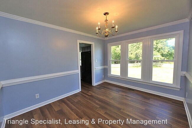 Building Photo - 4 br, 2.5 bath House - 405 St Kitts Court