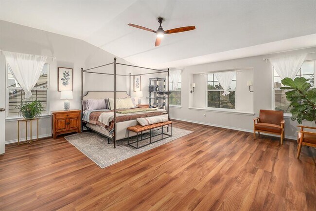 Building Photo - 1305 Horseshoe Ranch Dr