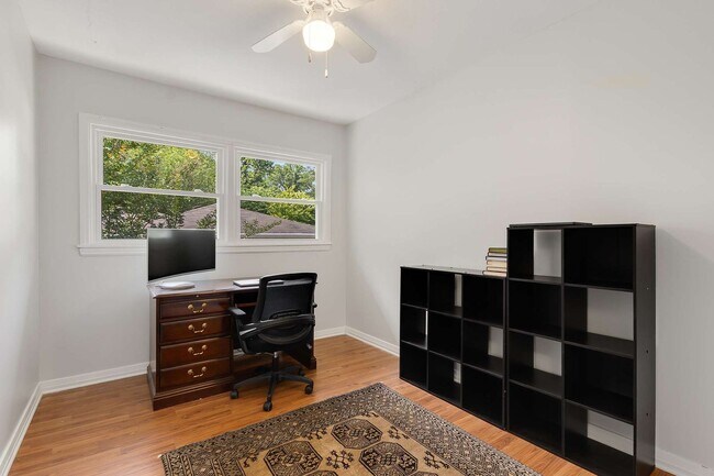 Building Photo - Charming 1950's Ranch w/ Modern Upgrades a...