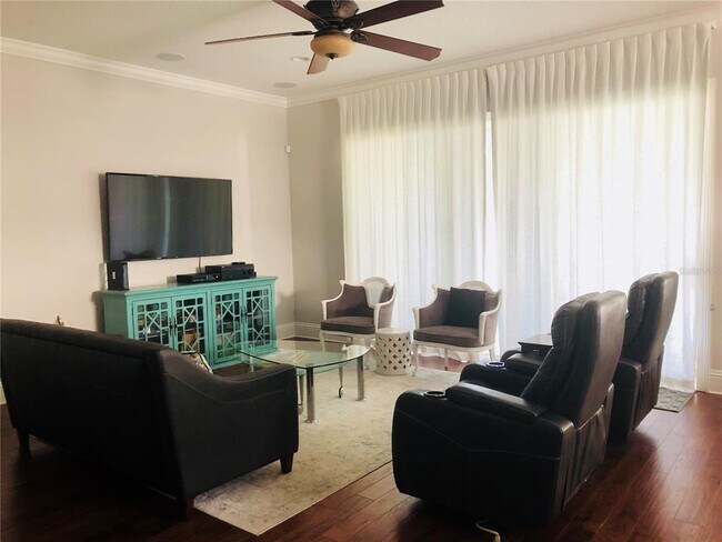 Building Photo - 4019 W El Prado Blvd