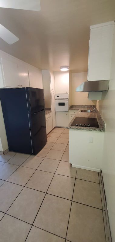 Primary Photo - 1099 Roewill Dr
