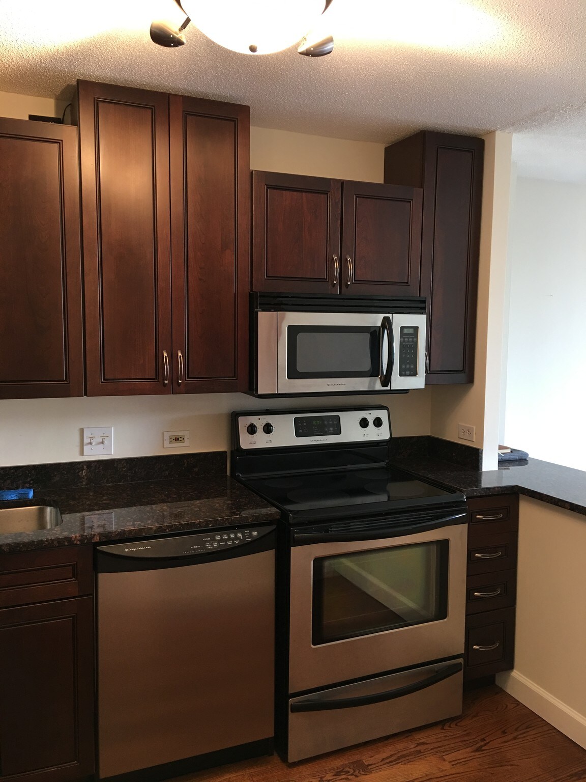 Building Photo - 405 N Wabash Ave