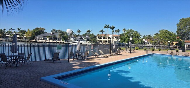 Building Photo - 601 Three Islands Boulevard