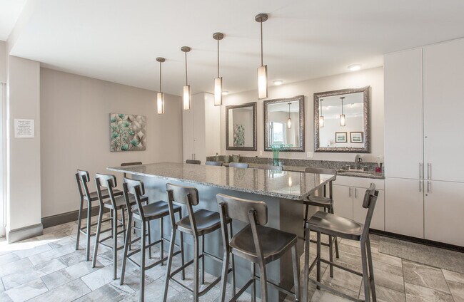 Building Photo - 1131 Stringers Ridge Rd