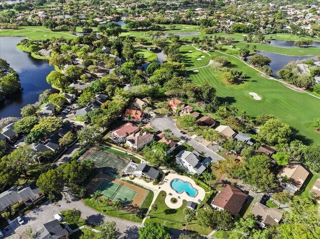 Building Photo - 181 Wimbledon Lakes Dr