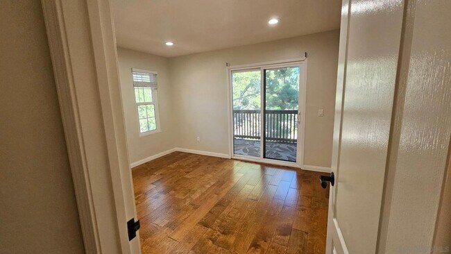 Building Photo - 12091 Alta Carmel Ct