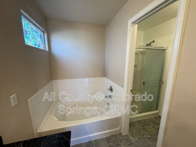 Building Photo - 1305 Lords Hill Dr