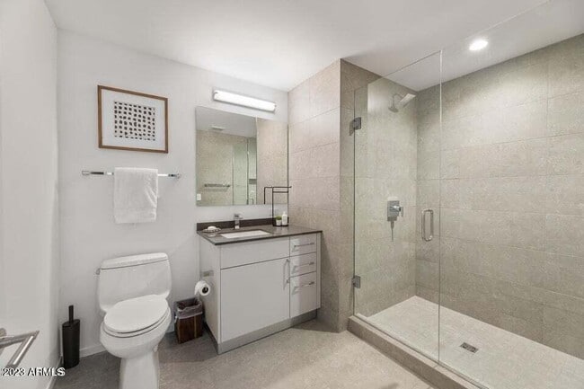 Building Photo - 7180 E Kierland Blvd