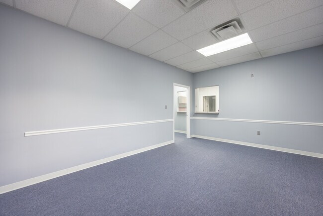 Building Photo - 305 Grady Rd