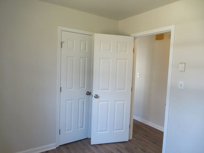 Building Photo - Petersburg