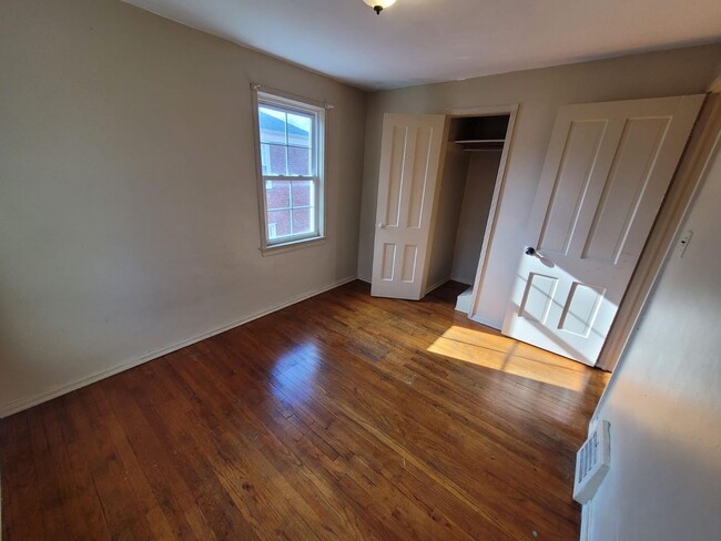 Building Photo - 267 E 250th St