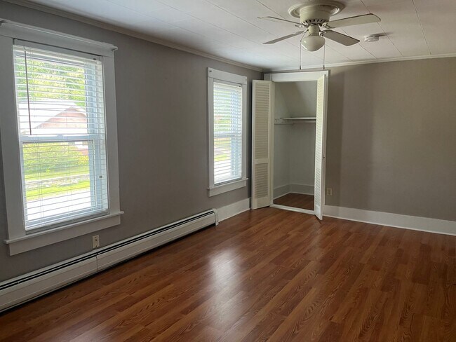 Building Photo - 189 Gilford Ave