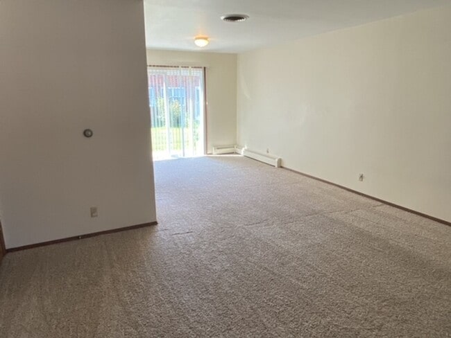 Building Photo - 105 O'Neil Dr