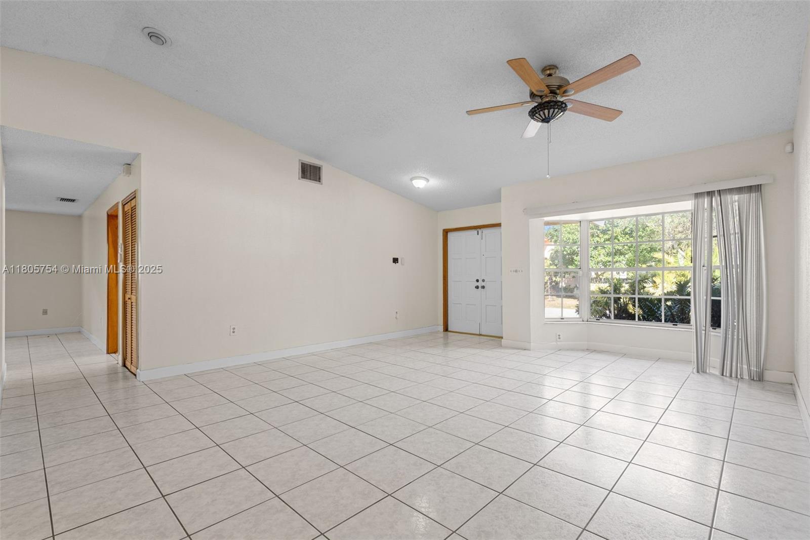 Building Photo - 9034 SW 163rd Ter