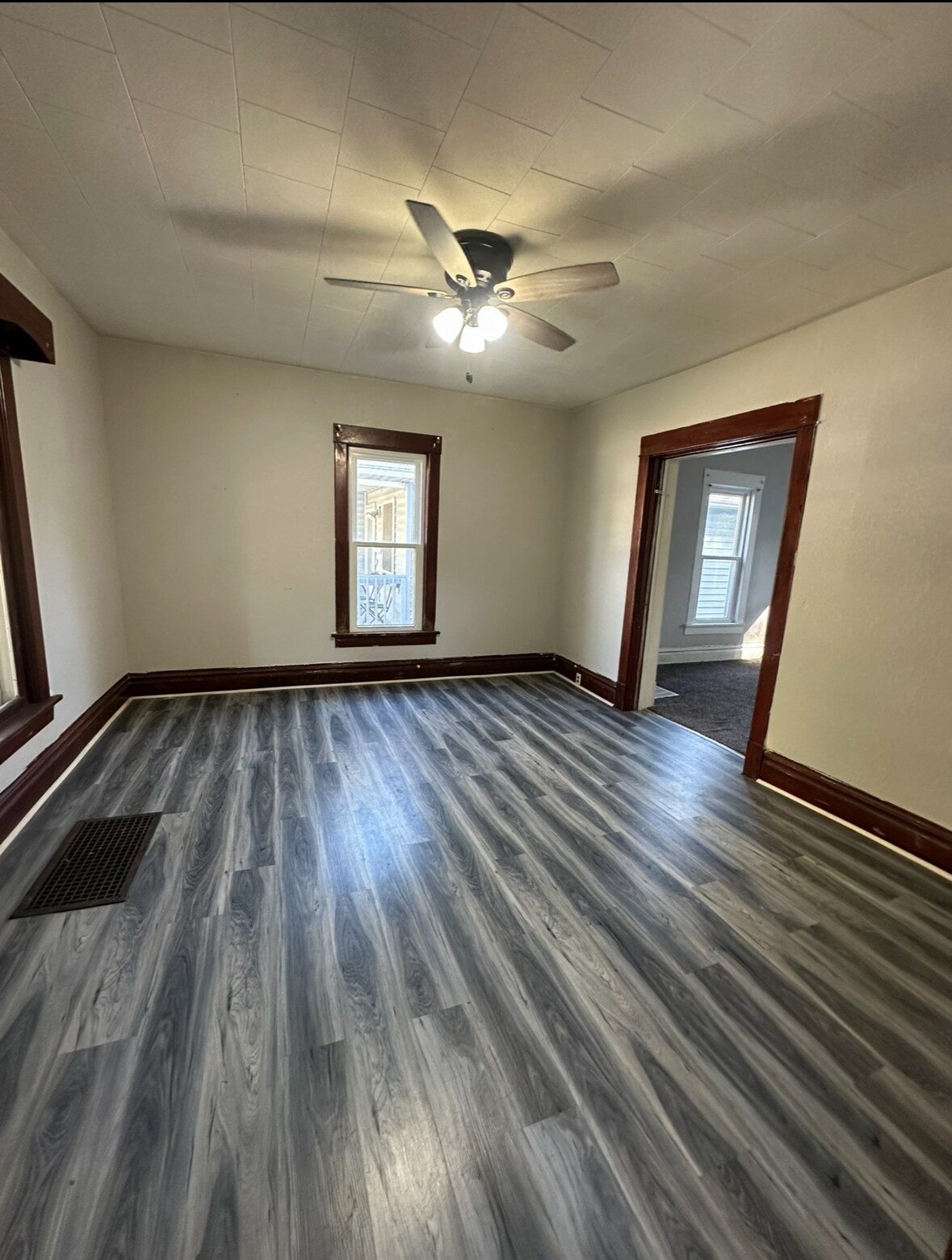 Building Photo - 430 Florence St