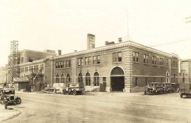Building Photo - 1108 E 30th St