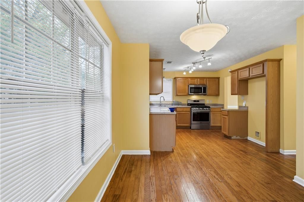 Building Photo - 796 Rock Ln