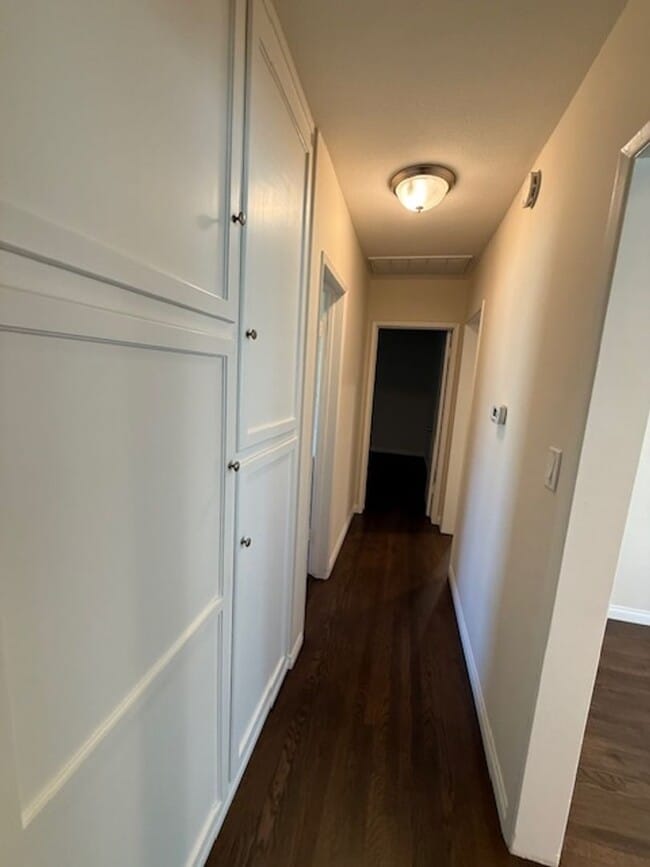 Building Photo - WONDERFUL LAKEWOOD HOME-NEW ON MARKET!!