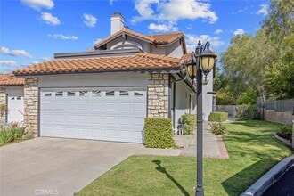 Building Photo - 5974 Ruthwood Dr