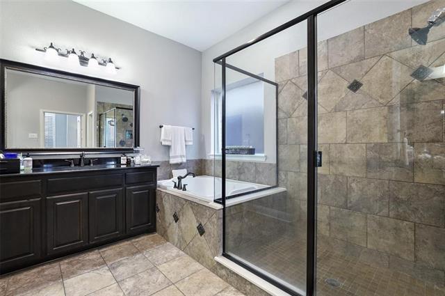 Building Photo - 2533 Windsor Castle Way