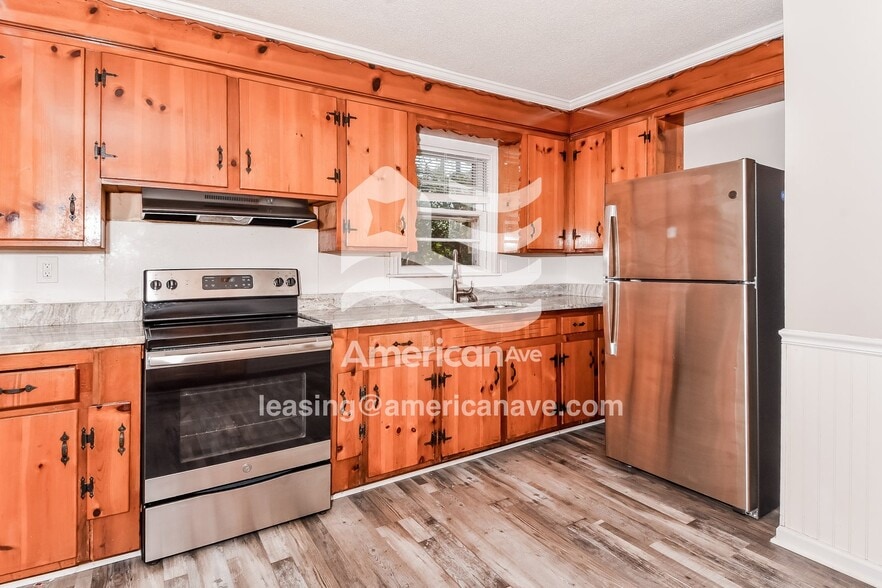 Building Photo - 1908 State Rd S-28-425